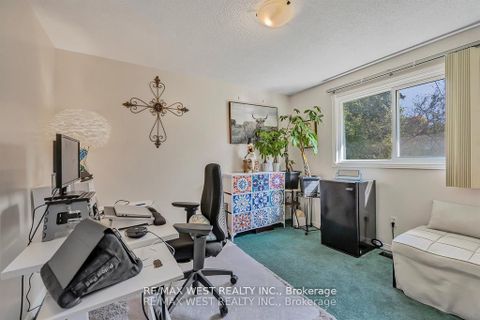 Photo 17 at 230 Browning Trail, Letitia Heights, Barrie Photo 17 at 230 Browning Trail, Letitia Heights, Barrie
