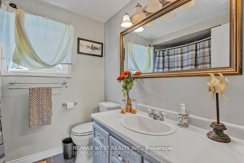 Photo 18 at 230 Browning Trail, Letitia Heights, Barrie Photo 18 at 230 Browning Trail, Letitia Heights, Barrie