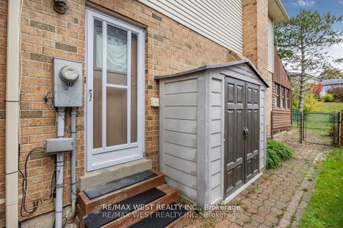 Photo 33 at 230 Browning Trail, Letitia Heights, Barrie