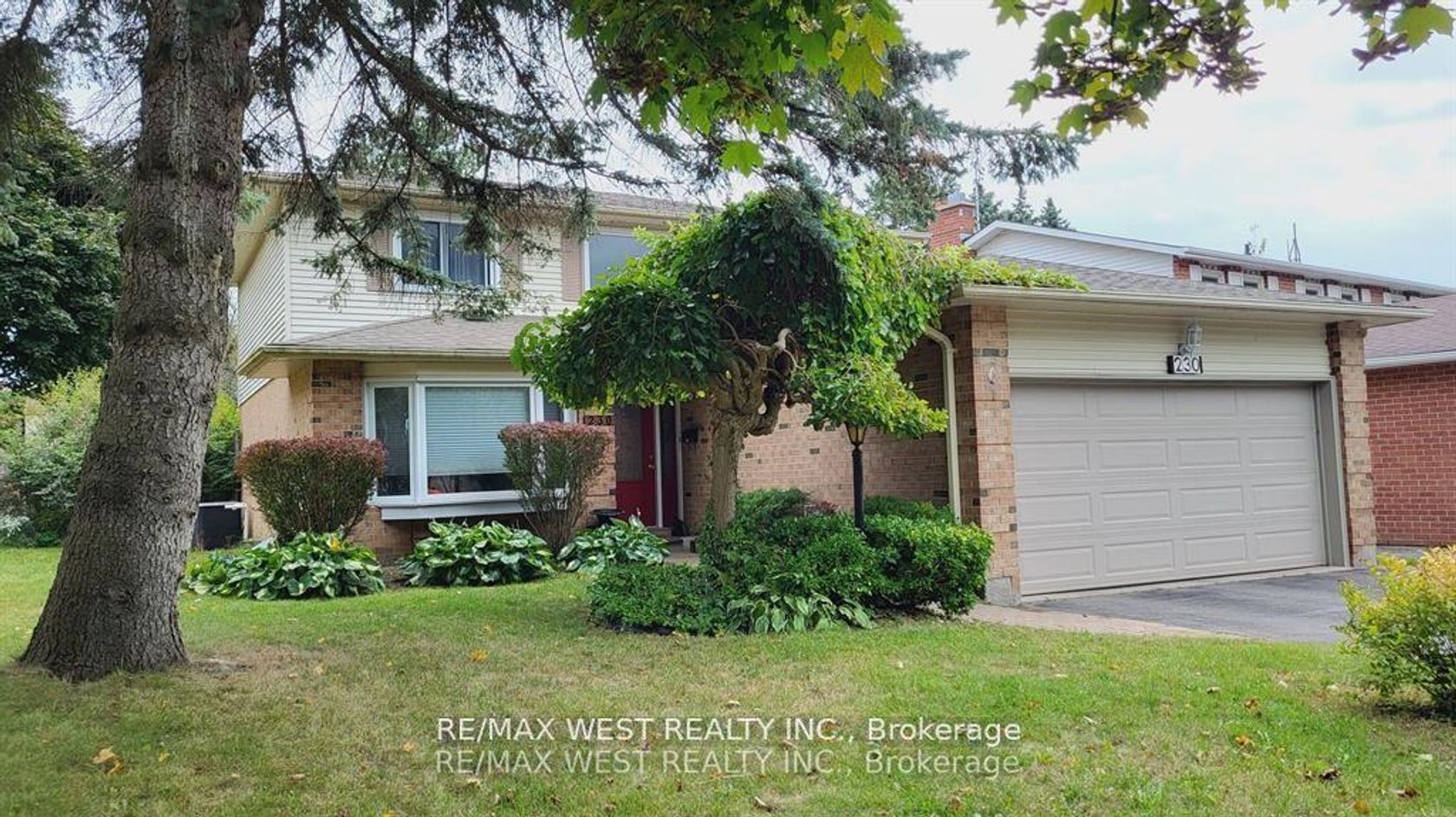 230 Browning Trail, Letitia Heights, Barrie photo number 2 230 Browning Trail, Letitia Heights, Barrie photo number 2