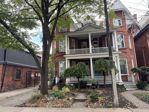 Photo 1 at 109 Gloucester Street, Yonge Corridor, Toronto