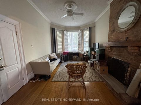 Photo 3 at 109 Gloucester Street, Yonge Corridor, Toronto