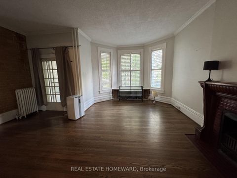Photo 12 at 109 Gloucester Street, Yonge Corridor, Toronto