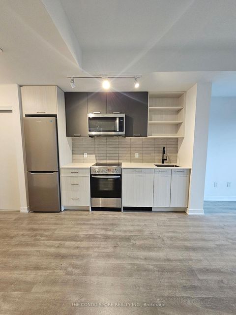 Photo 3 at 334 - 2300 St Clair Avenue W, Junction Area, Toronto