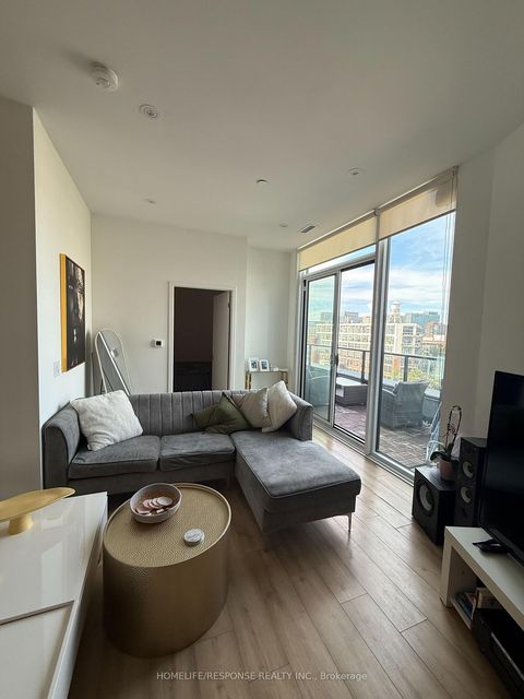 Photo 2 at 705 - 135 EAST LIBERTY Street, Niagara, Toronto
