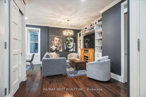 Photo 4 at 545 - 22 Leader Lane, Yonge Corridor, Toronto Photo 4 at 545 - 22 Leader Lane, Yonge Corridor, Toronto