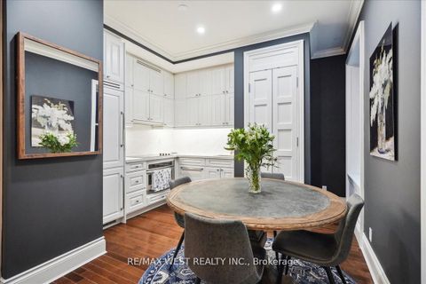 Photo 7 at 545 - 22 Leader Lane, Yonge Corridor, Toronto Photo 7 at 545 - 22 Leader Lane, Yonge Corridor, Toronto