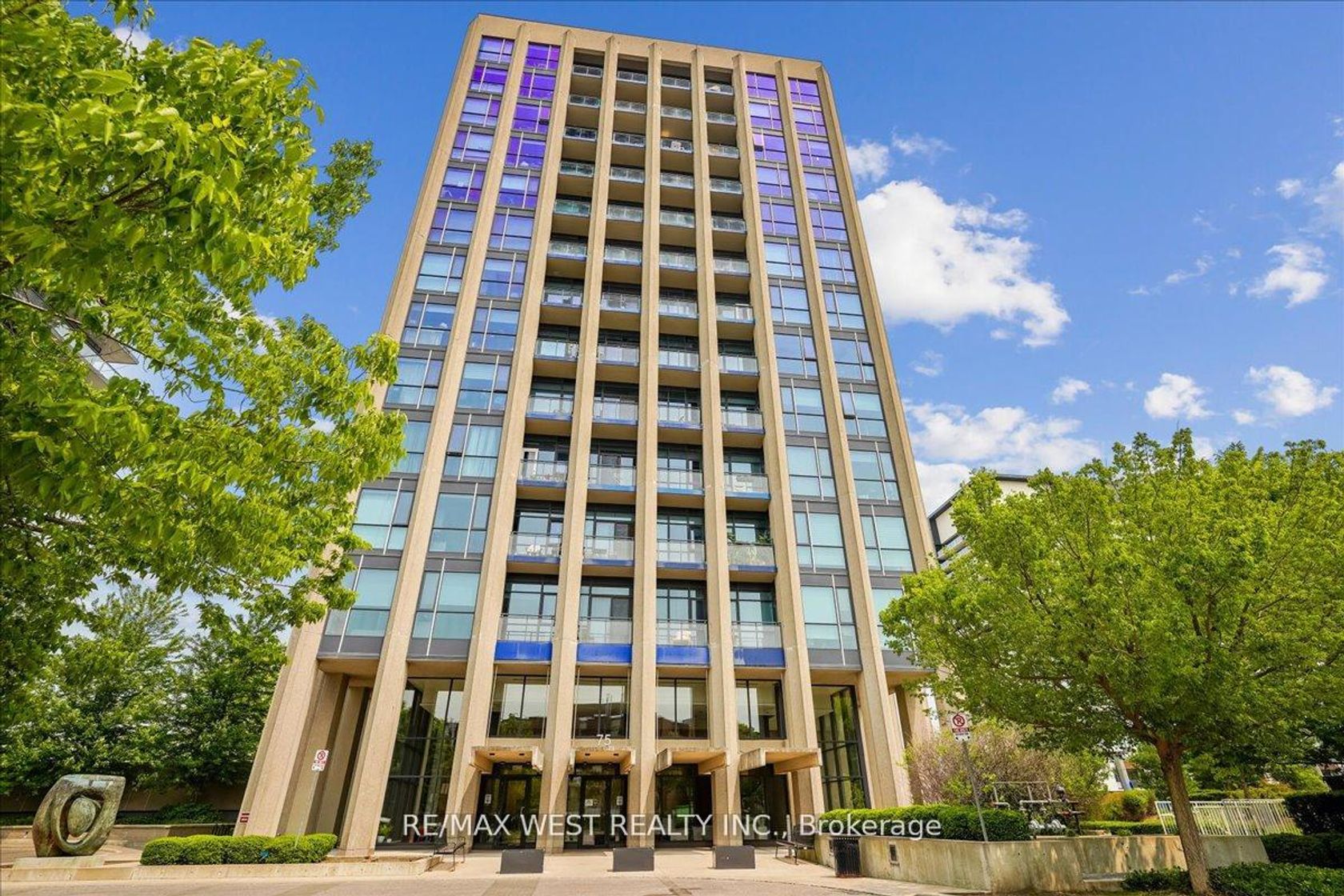 1010 - 75 The Donway W, Don Mills, Toronto 