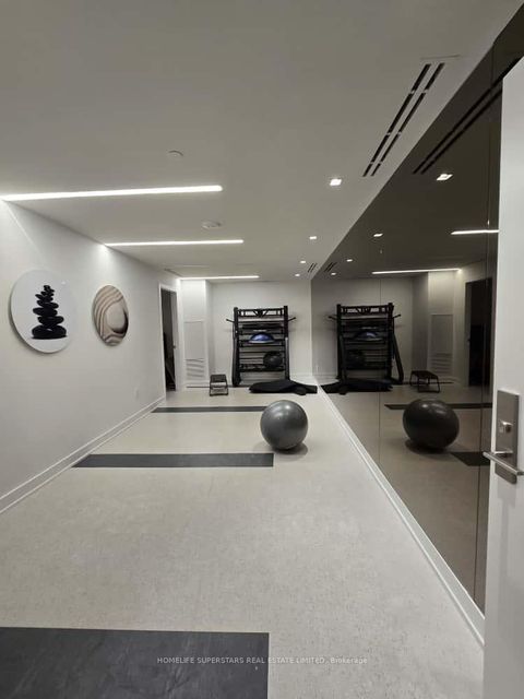Photo 17 at 707 - 2 Teagarden Court, Willowdale East, Toronto