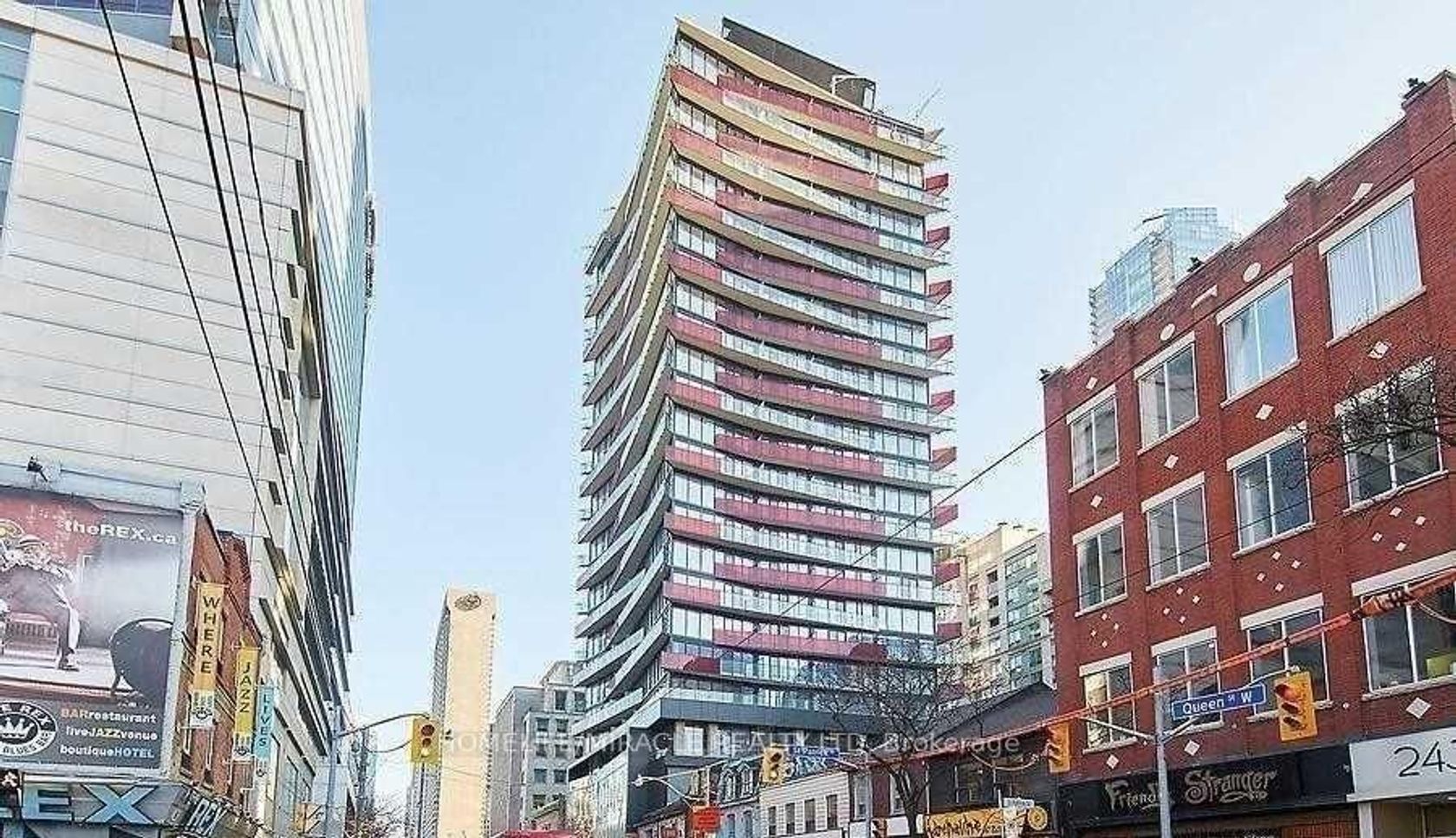 1810 - 215 Queen Street W, Waterfront Communities C1, Toronto  by Loree Meneguzzi Real Estate 1810 - 215 Queen Street W, Waterfront Communities C1, Toronto