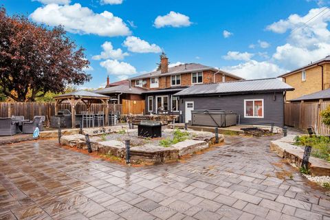 Photo 35 at 18 Wyndcliff Crescent, Victoria Village, Toronto