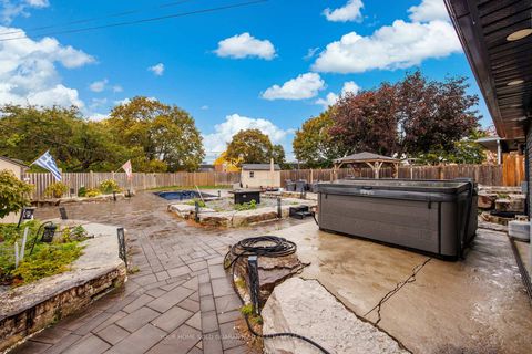 Photo 36 at 18 Wyndcliff Crescent, Victoria Village, Toronto
