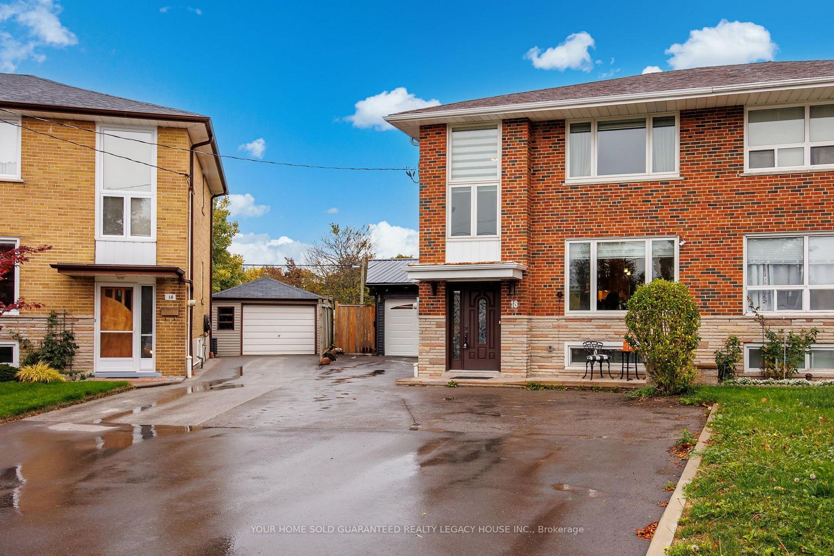 Photo 1 at 18 Wyndcliff Crescent, Victoria Village, Toronto Photo 1 at 18 Wyndcliff Crescent, Victoria Village, Toronto