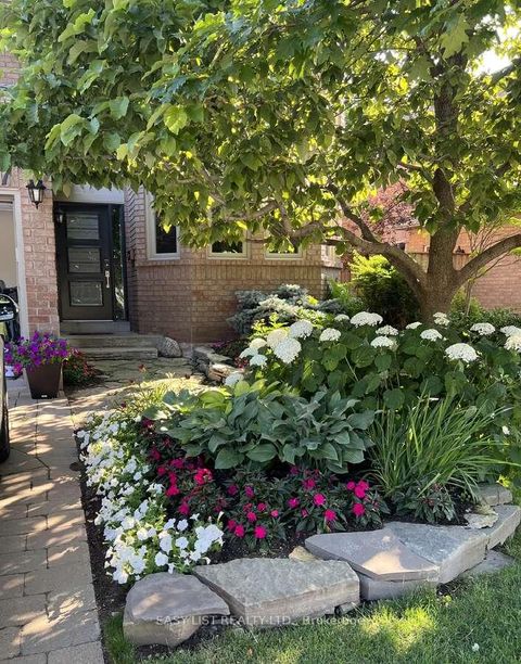 Photo 3 at 1257 McCraney Street E, CP College Park, Oakville