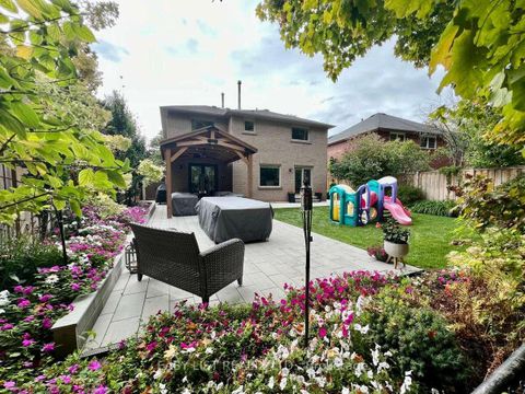 Photo 5 at 1257 McCraney Street E, CP College Park, Oakville