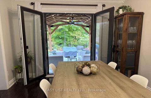 Photo 11 at 1257 McCraney Street E, CP College Park, Oakville