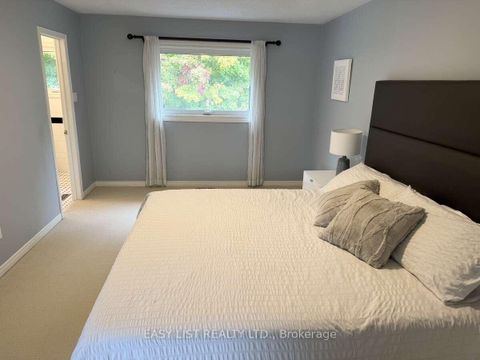 Photo 24 at 1257 McCraney Street E, CP College Park, Oakville