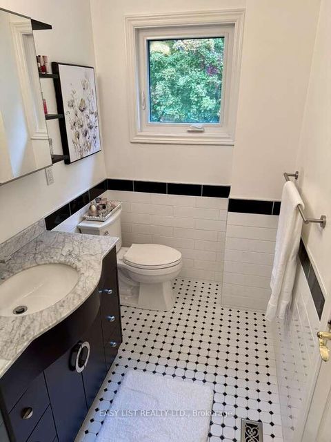 Photo 25 at 1257 McCraney Street E, CP College Park, Oakville