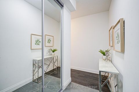 Photo 7 at 1606 - 398 Highway 7, Doncrest, Richmond Hill