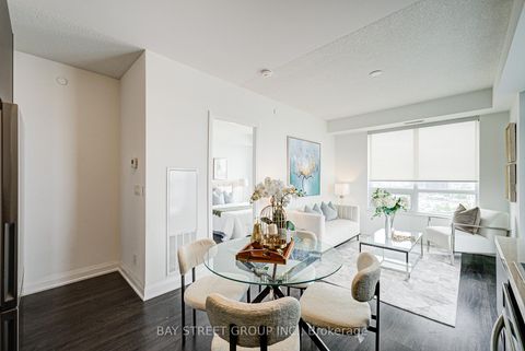 Photo 14 at 1606 - 398 Highway 7, Doncrest, Richmond Hill