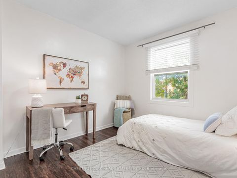 Photo 6 at 8 - 740 Kennedy Road, Ionview, Toronto