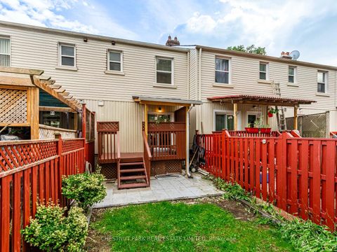 Photo 10 at 8 - 740 Kennedy Road, Ionview, Toronto