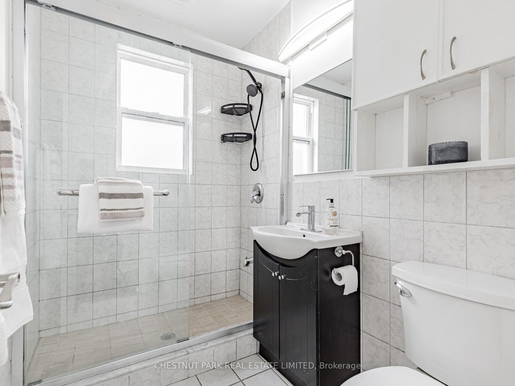 Photo 4 at 8 - 740 Kennedy Road, Ionview, Toronto Photo 4 at 8 - 740 Kennedy Road, Ionview, Toronto