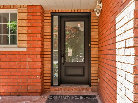 Photo 2 at 32 Bloom Crescent, Ardagh, Barrie
