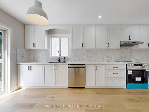 Photo 4 at 32 Bloom Crescent, Ardagh, Barrie