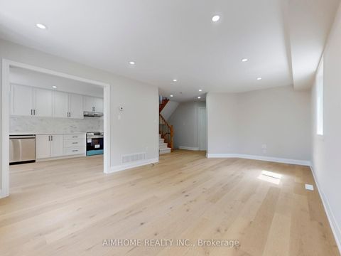 Photo 8 at 32 Bloom Crescent, Ardagh, Barrie