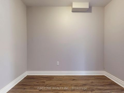 Photo 33 at 32 Bloom Crescent, Ardagh, Barrie