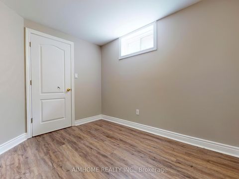 Photo 35 at 32 Bloom Crescent, Ardagh, Barrie