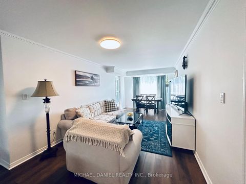 Photo 4 at 306 - 29 Northern Heights Drive, Langstaff, Richmond Hill