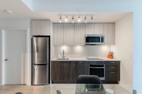 Photo 8 at 1806 - 1926 Lake Shore Boulevard W, Swansea, Toronto