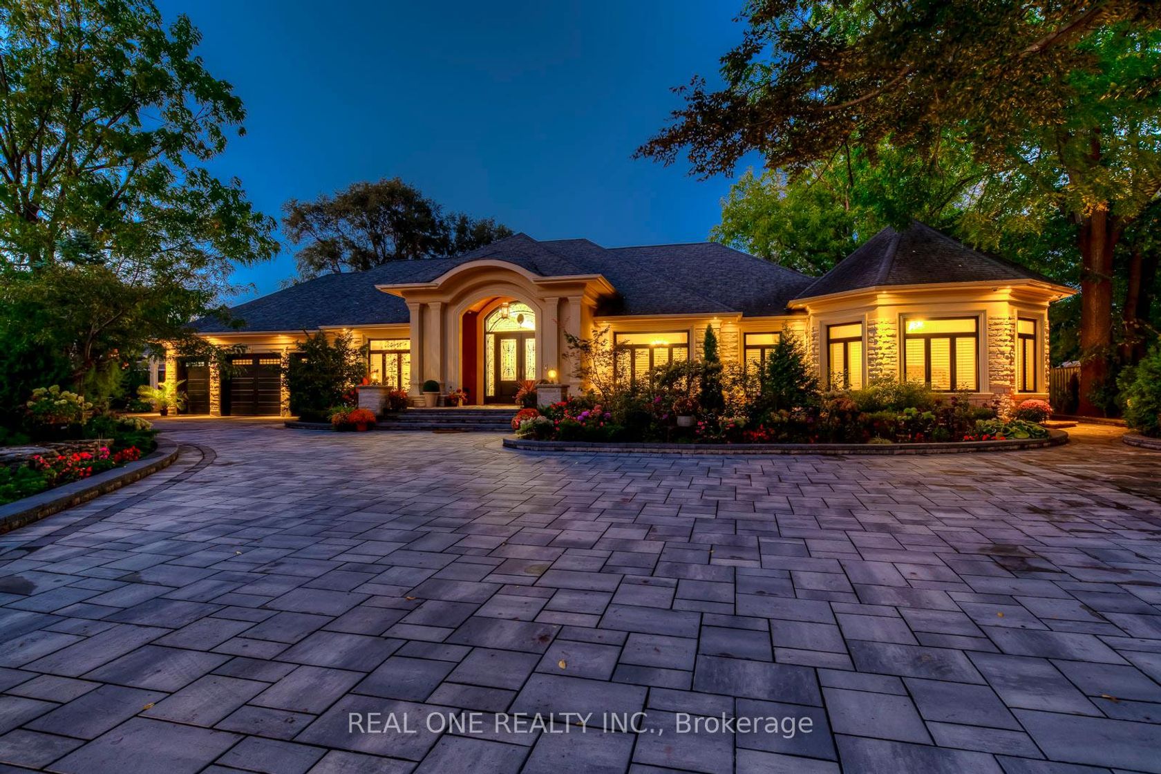 431 Fourth Line, WO West, Oakville 