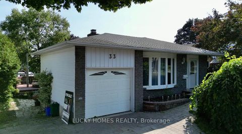 Photo 6 at 33 Vanstone Court, Bowmanville, Clarington