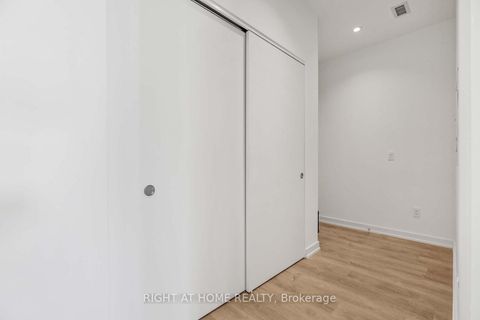 Photo 4 at 406 - 722 Marlee Avenue, Glen Park, Toronto