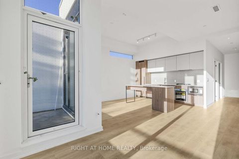 Photo 8 at 406 - 722 Marlee Avenue, Glen Park, Toronto