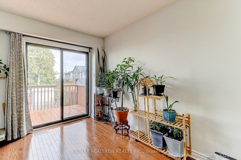 Photo 7 at 51 Campania Crescent, Milliken, Toronto Photo 7 at 51 Campania Crescent, Milliken, Toronto