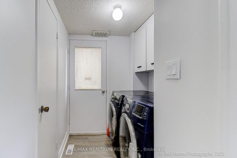 Photo 11 at 51 Campania Crescent, Milliken, Toronto Photo 11 at 51 Campania Crescent, Milliken, Toronto