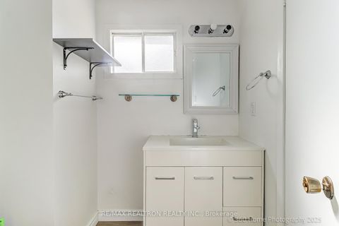 Photo 18 at 51 Campania Crescent, Milliken, Toronto