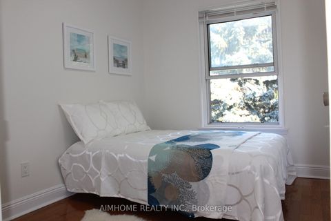 Photo 17 at 2311 Bridletowne Circle, L'Amoreaux, Toronto