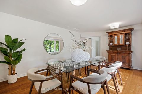 Photo 5 at 463 Grand Boulevard, FA Falgarwood, Oakville