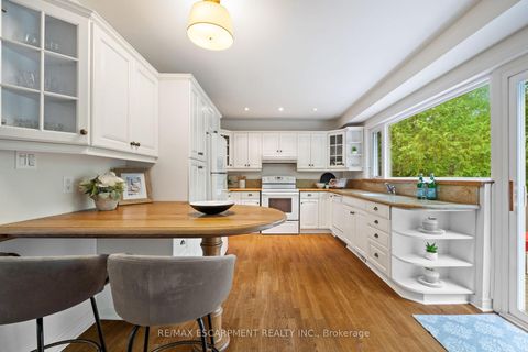 Photo 7 at 463 Grand Boulevard, FA Falgarwood, Oakville