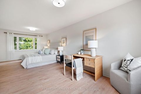 Photo 17 at 463 Grand Boulevard, FA Falgarwood, Oakville