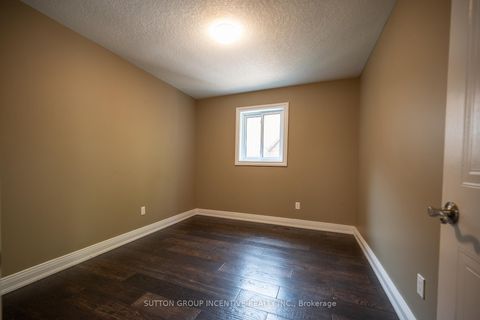 Photo 12 at 10 Gordon Court, West Bayfield, Barrie