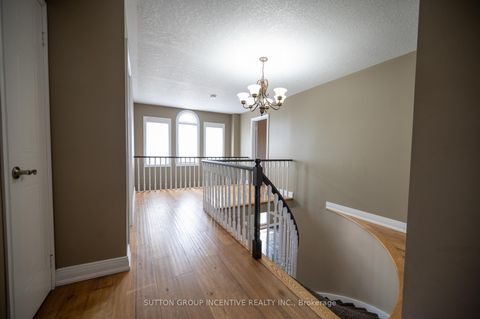 Photo 19 at 10 Gordon Court, West Bayfield, Barrie