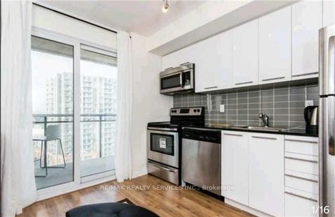 Photo 3 at 1420 - 38 Joe Shuster Way, Niagara, Toronto