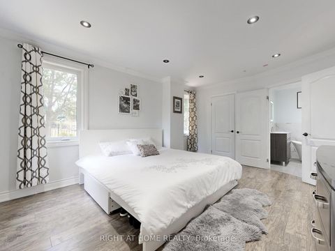 Photo 10 at 174 LANGSTAFF Road, South Richvale, Richmond Hill