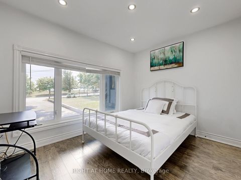 Photo 17 at 174 LANGSTAFF Road, South Richvale, Richmond Hill